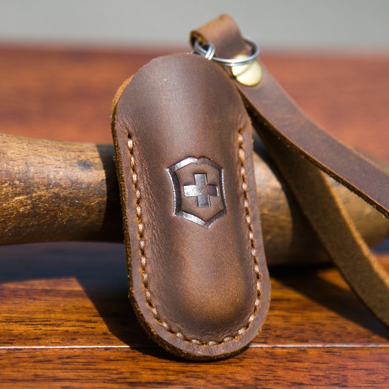 Swiss Knife, Leather Case Prot - Leatherwork Knives recension och pris